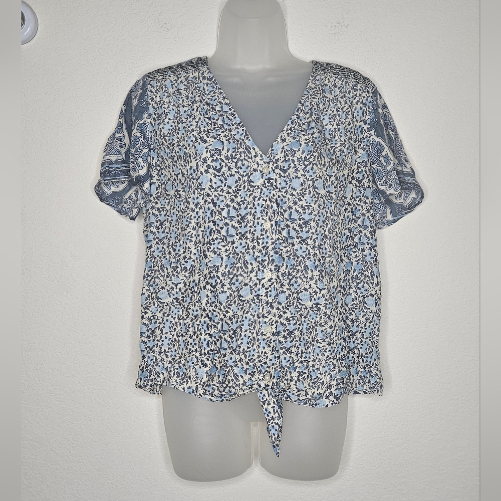 Lucky Brand Boho Ditsy Floral V-Neck Ruffle Shoulder Button Down Tie Front Blous